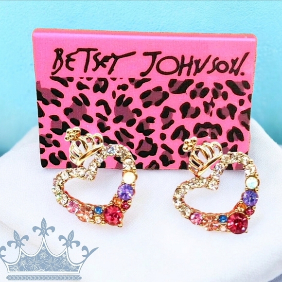 Jewelry - Gold plated crystal pearl crown heart earings with silver post
